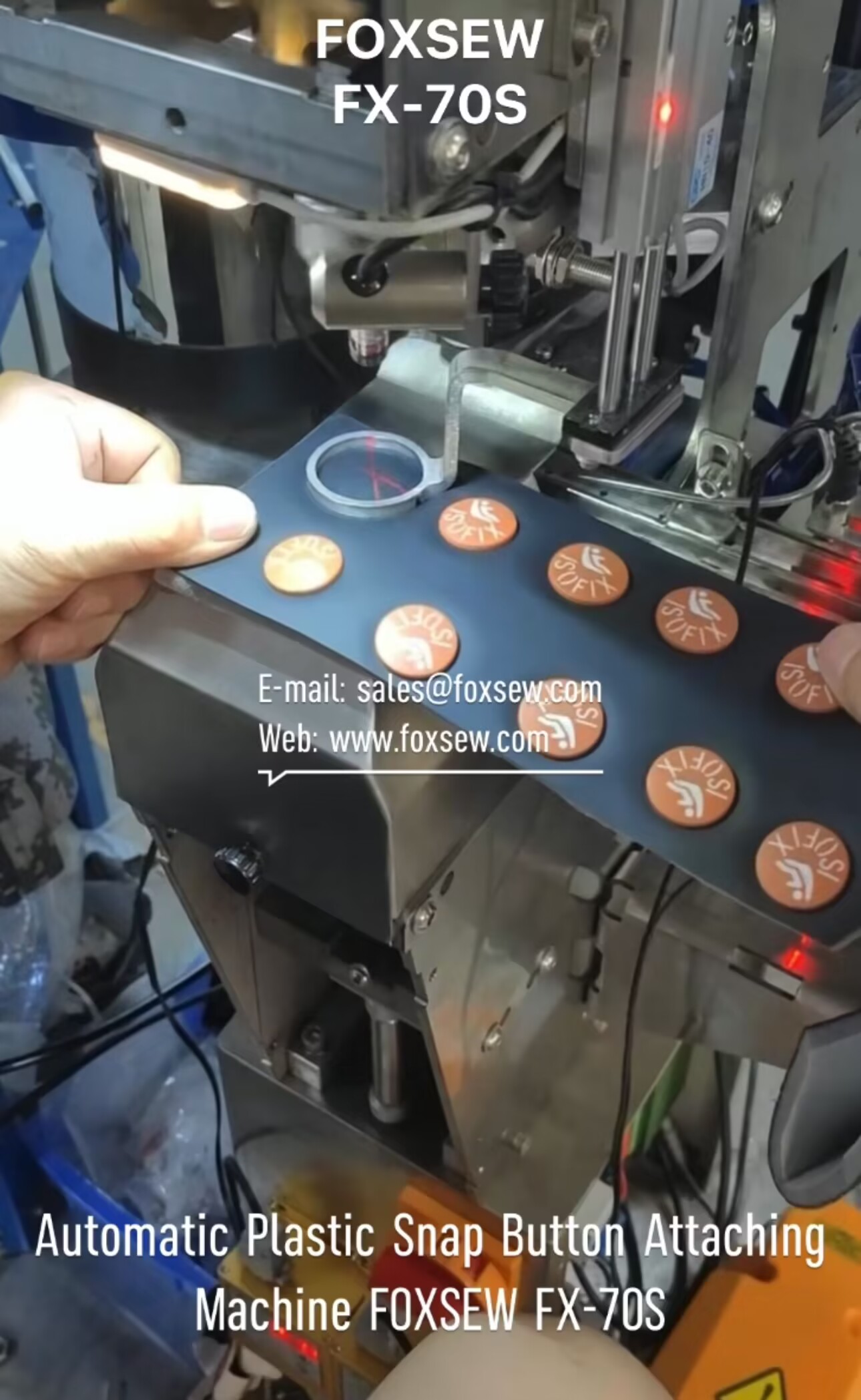 Automatic Plastic Snap Button Attaching Machine